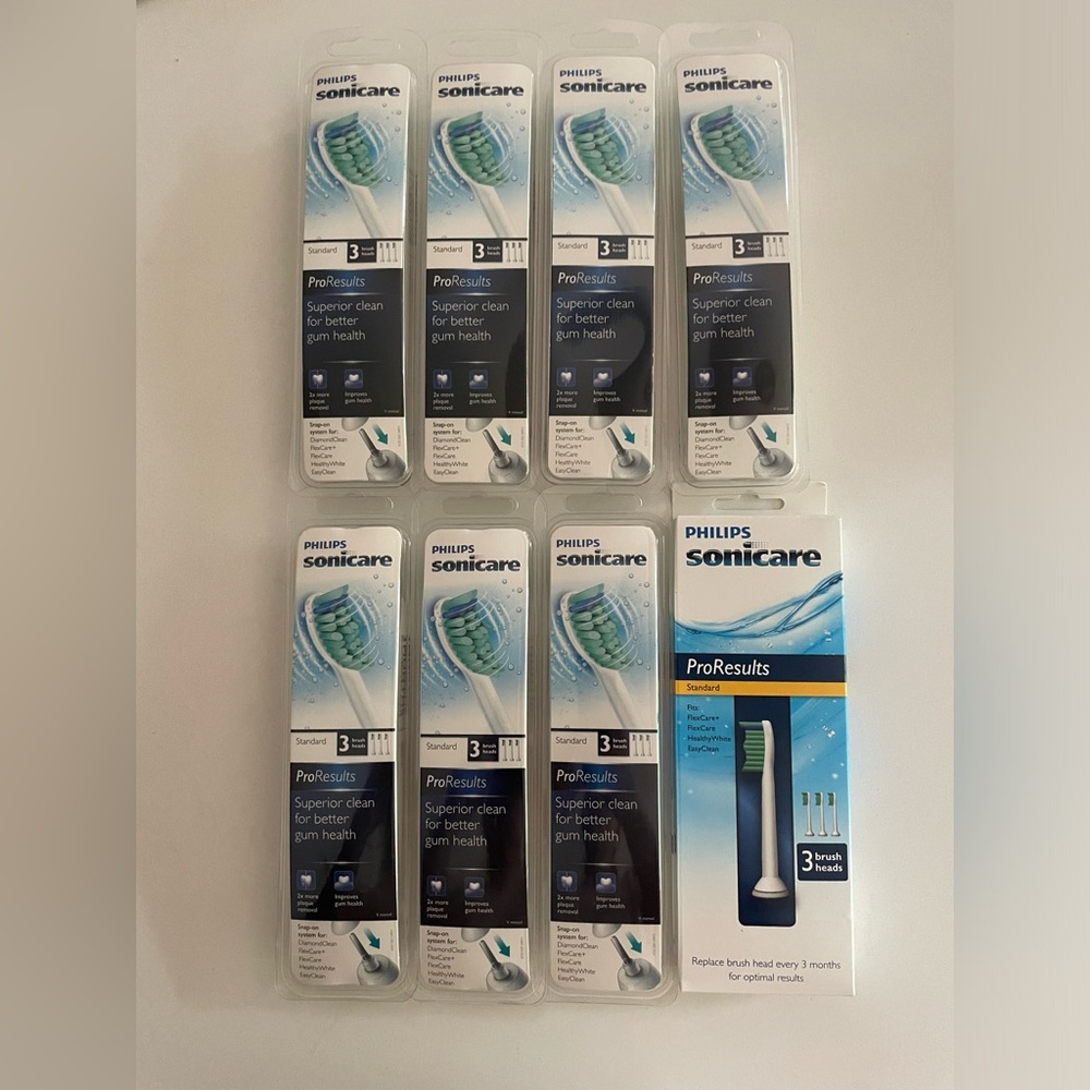 Lot of 8 Philips Sonicare ProResults Standard 3 Brush Heads RESERVED